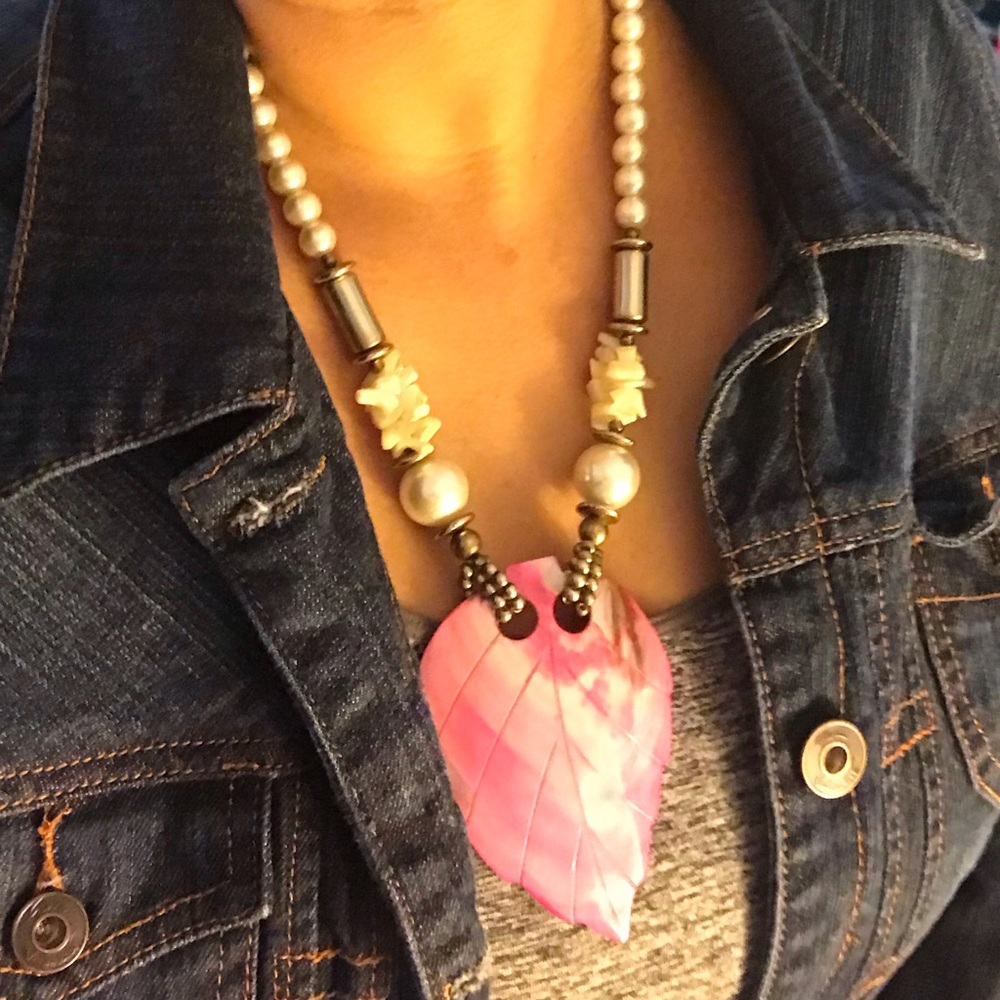 Large statement shell and pearl necklace